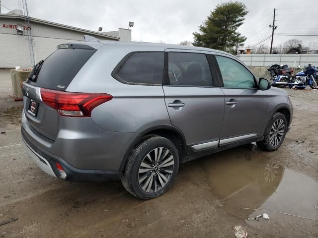 2020 Mitsubishi Outlander SE