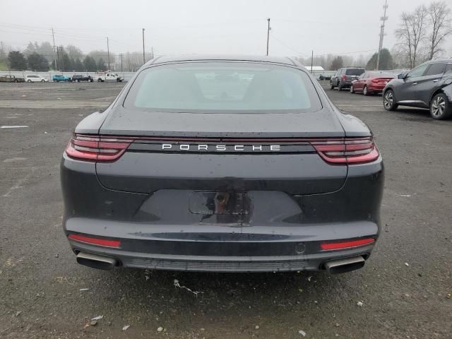 2018 Porsche Panamera 4