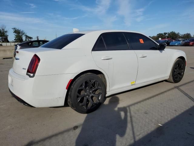 2019 Chrysler 300 Touring