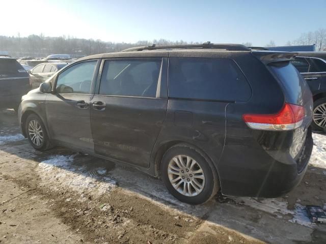 2011 Toyota Sienna XLE