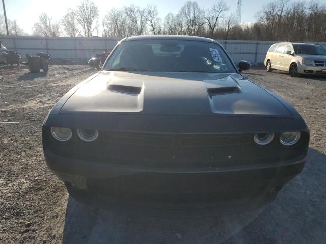 2015 Dodge Challenger SXT