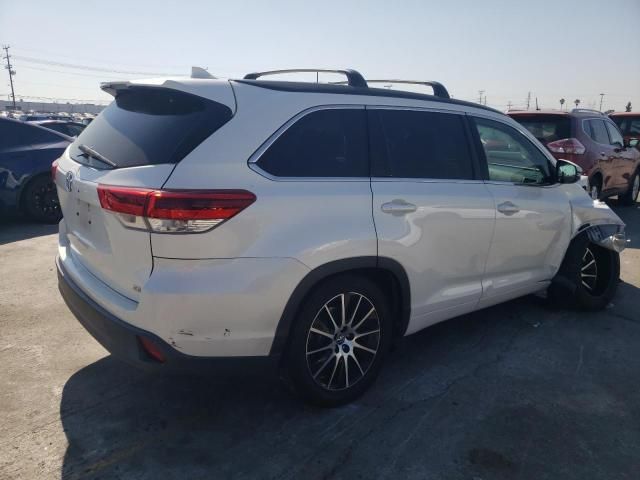 2018 Toyota Highlander SE