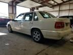 2000 Volvo S70 Base