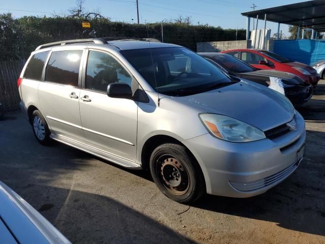 2004 Toyota Sienna CE