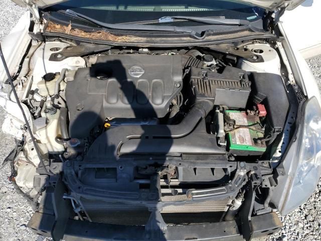 2010 Nissan Altima Base