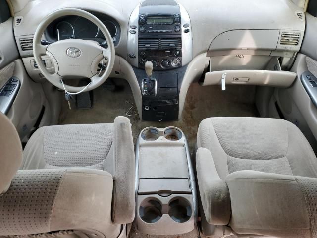 2006 Toyota Sienna CE