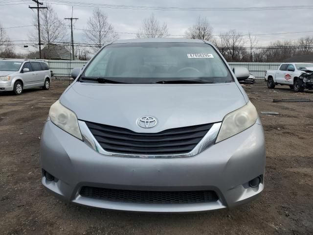 2011 Toyota Sienna LE