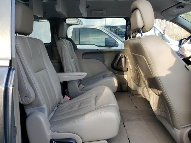 2015 Chrysler Town & Country Touring