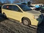 2009 Chrysler Town & Country LX