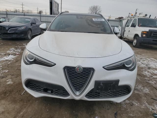 2018 Alfa Romeo Stelvio Sport