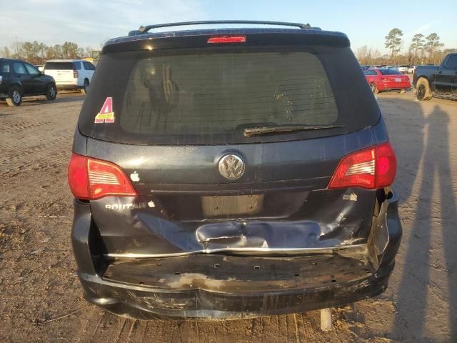 2009 Volkswagen Routan SE