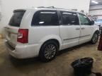 2014 Chrysler Town & Country Touring L