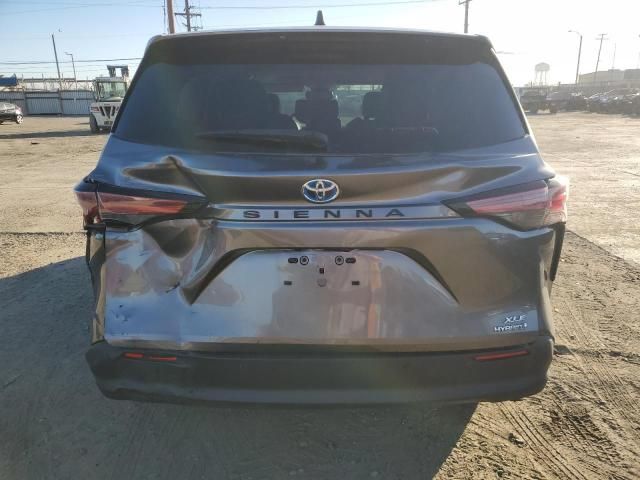 2022 Toyota Sienna XLE