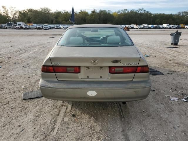 1999 Toyota Camry LE