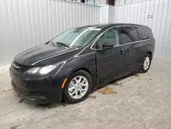 Chrysler Vehiculos salvage en venta: 2023 Chrysler Voyager LX