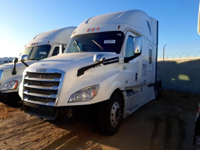 2019 Freightliner Cascadia 126