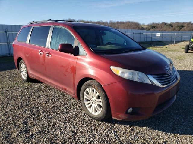 2015 Toyota Sienna XLE