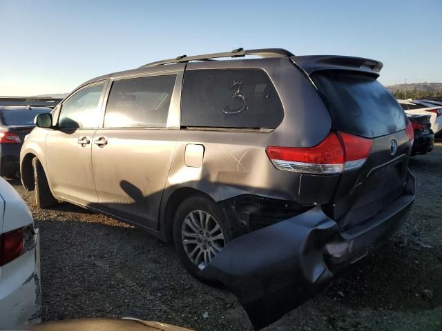 2013 Toyota Sienna XLE