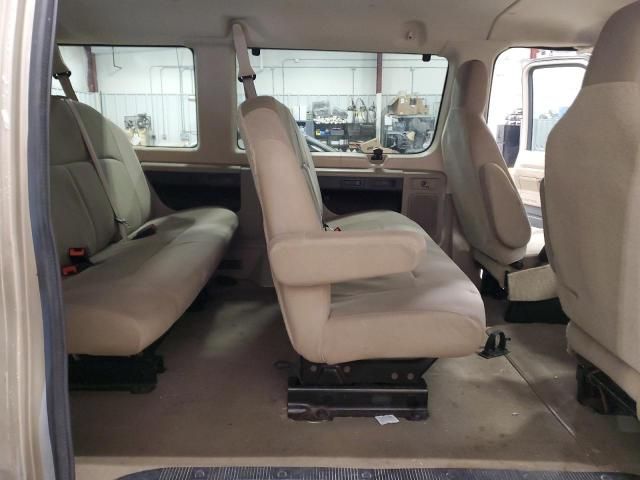 2011 Ford Econoline E350 Super Duty Wagon