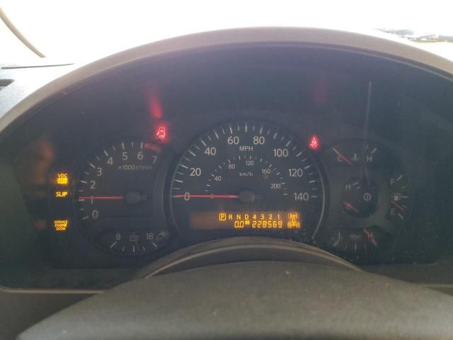 2004 Nissan Titan XE