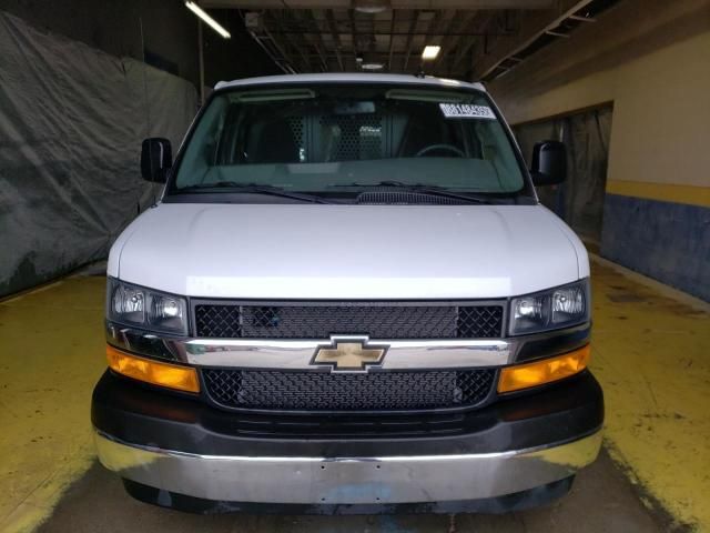 2022 Chevrolet Express G2