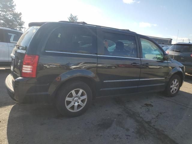 2010 Chrysler Town & Country Touring