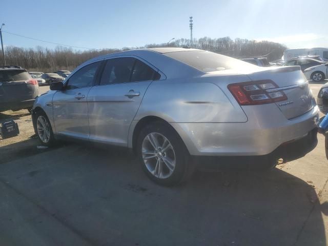 2015 Ford Taurus SE