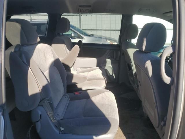 2007 Toyota Sienna CE