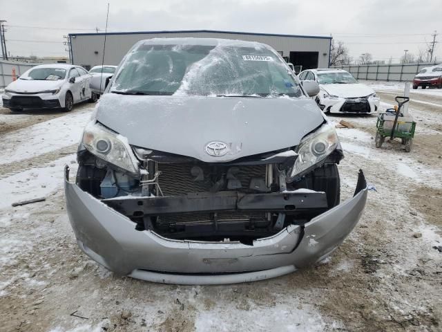 2012 Toyota Sienna LE