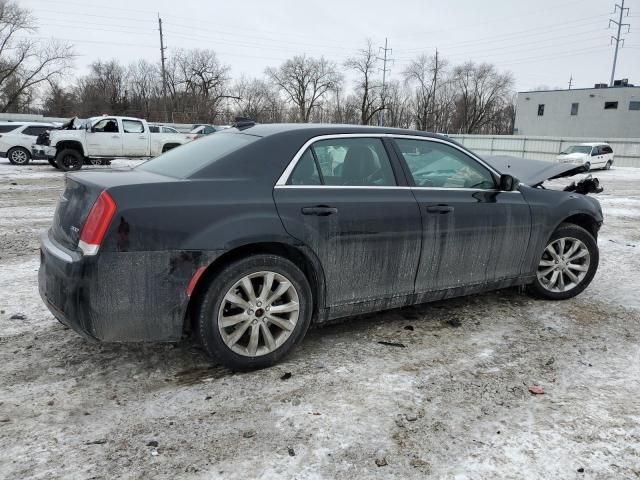 2017 Chrysler 300 Limited