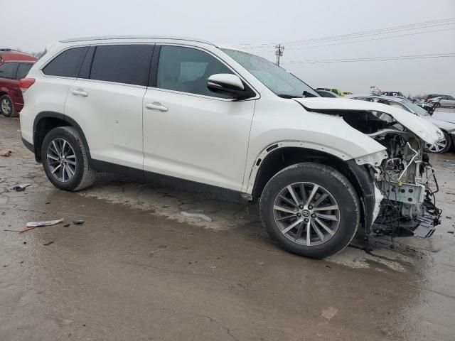 2019 Toyota Highlander SE