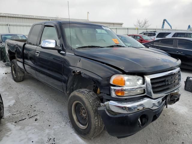 2004 GMC New Sierra K2500