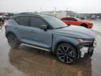 2022 Volvo XC40 T5 R-Design