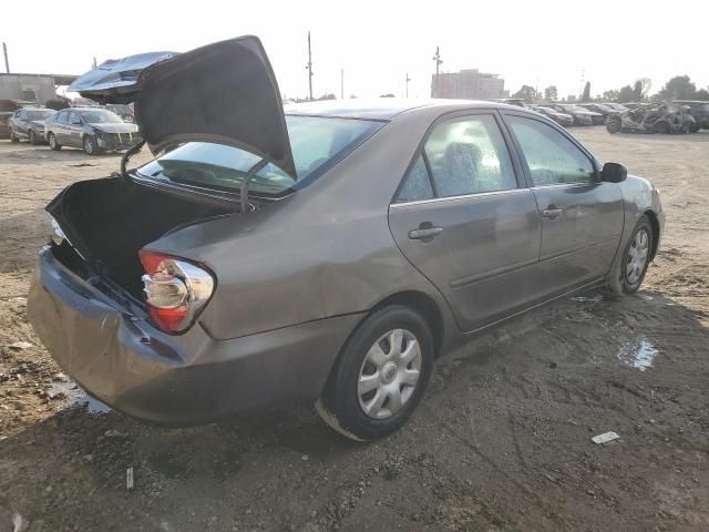 2004 Toyota Camry LE