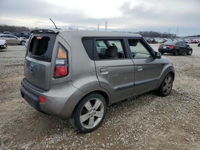 2010 KIA Soul +