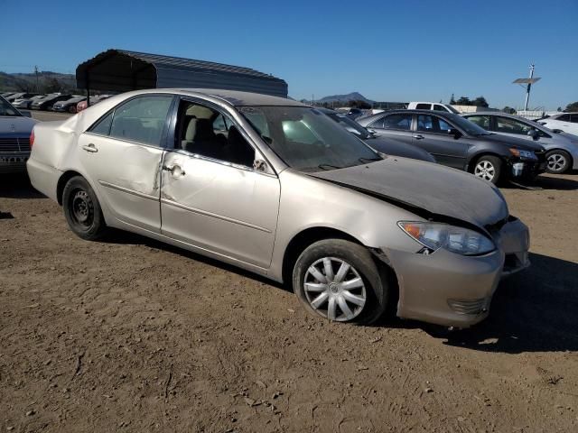 2005 Toyota Camry LE