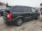 2014 Chrysler Town & Country Touring L