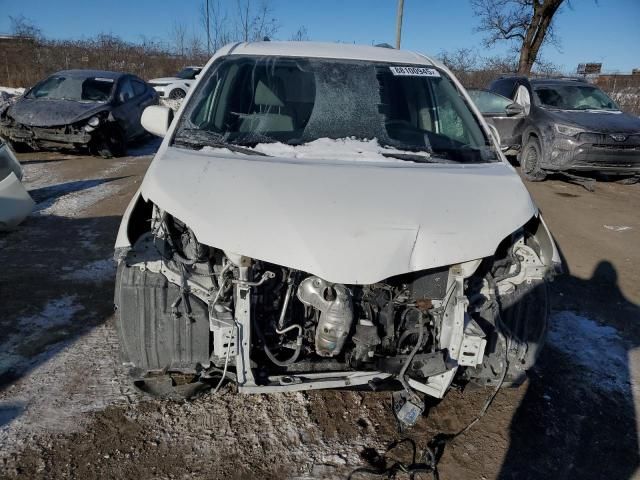 2020 Toyota Sienna L