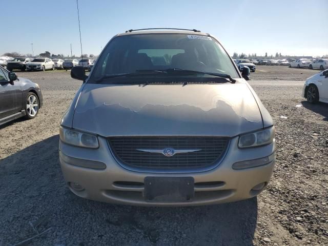 2000 Chrysler Town & Country LXI