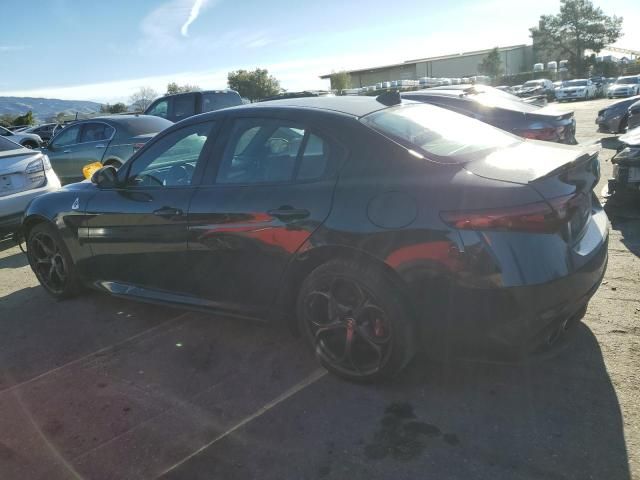 2017 Alfa Romeo Giulia Quadrifoglio