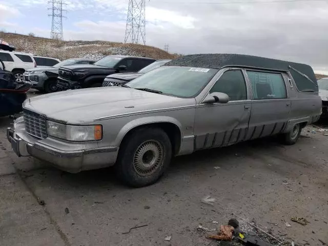 1995 Cadillac Fleetwood Base