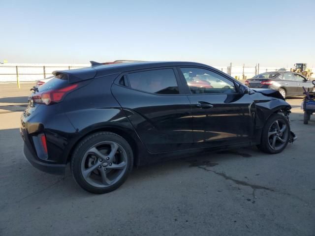 2019 Hyundai Veloster Base