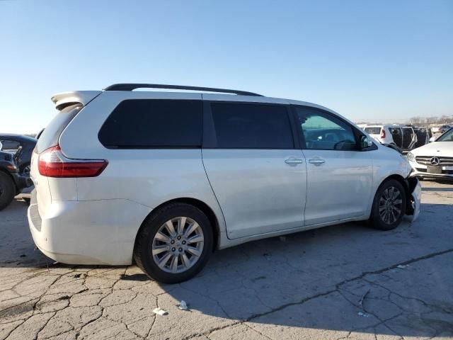 2015 Toyota Sienna XLE