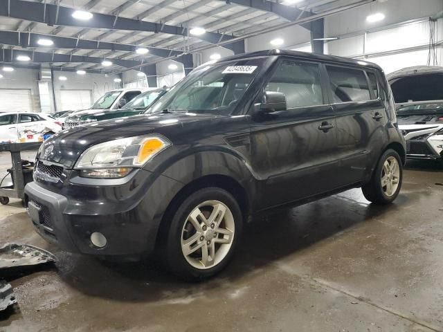 2011 KIA Soul +