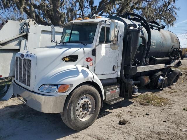 2007 Peterbilt 335