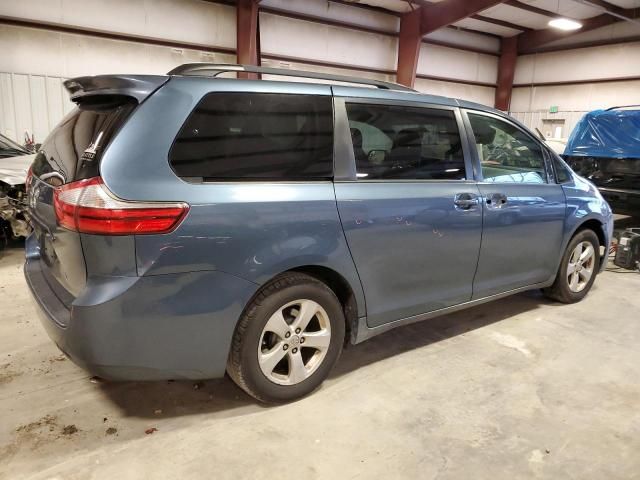 2015 Toyota Sienna LE