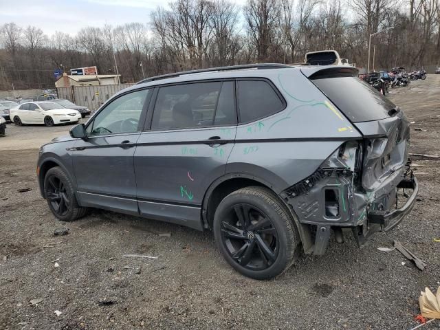 2023 Volkswagen Tiguan SE R-LINE Black