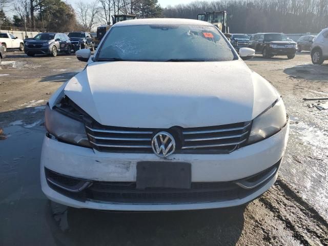 2013 Volkswagen Passat SE