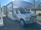 2018 Ford Econoline E450 Super Duty Cutaway Van