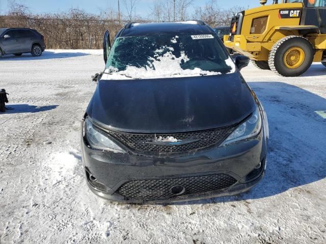 2020 Chrysler Pacifica Hybrid Limited